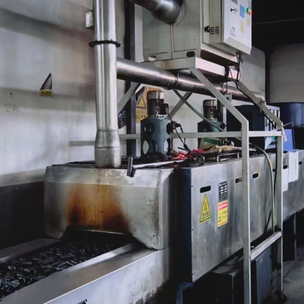Continuous hot air tempering furnace Continuous hot air tempering furnace